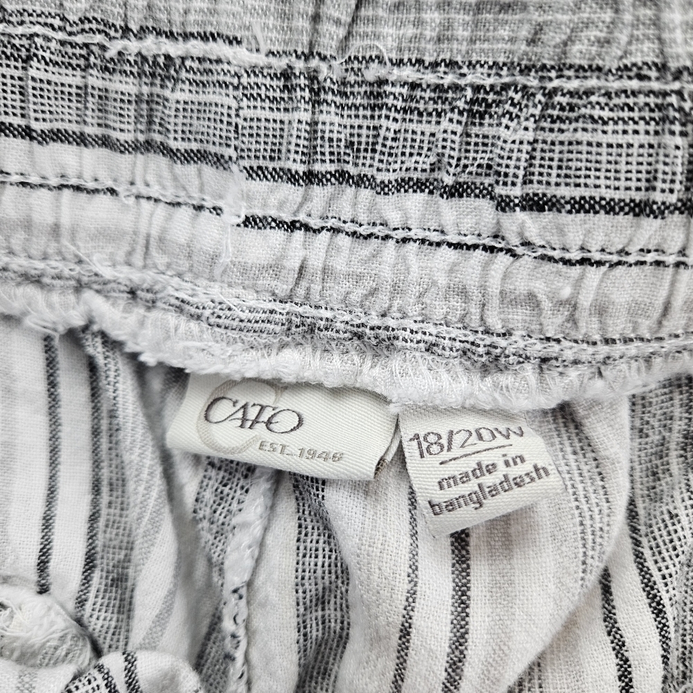 Cato Gray White Striped Linen Blend Shorts 18/20W - Picture 3 of 6